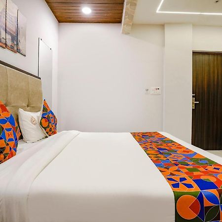 Fabhotel Swaraj Shirgaon  Екстер'єр фото