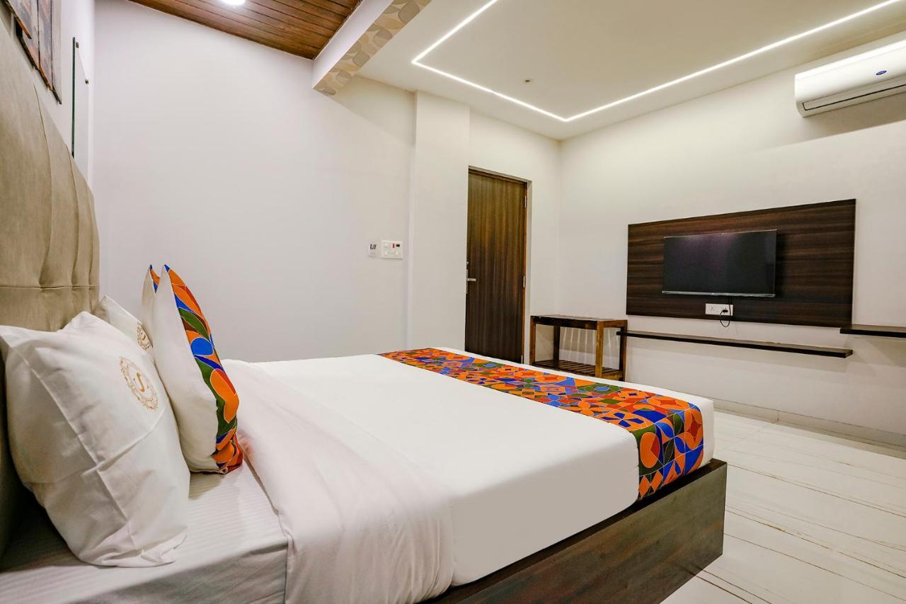 Fabhotel Swaraj Shirgaon  Екстер'єр фото