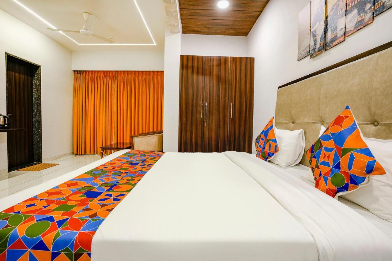 Fabhotel Swaraj Shirgaon  Екстер'єр фото