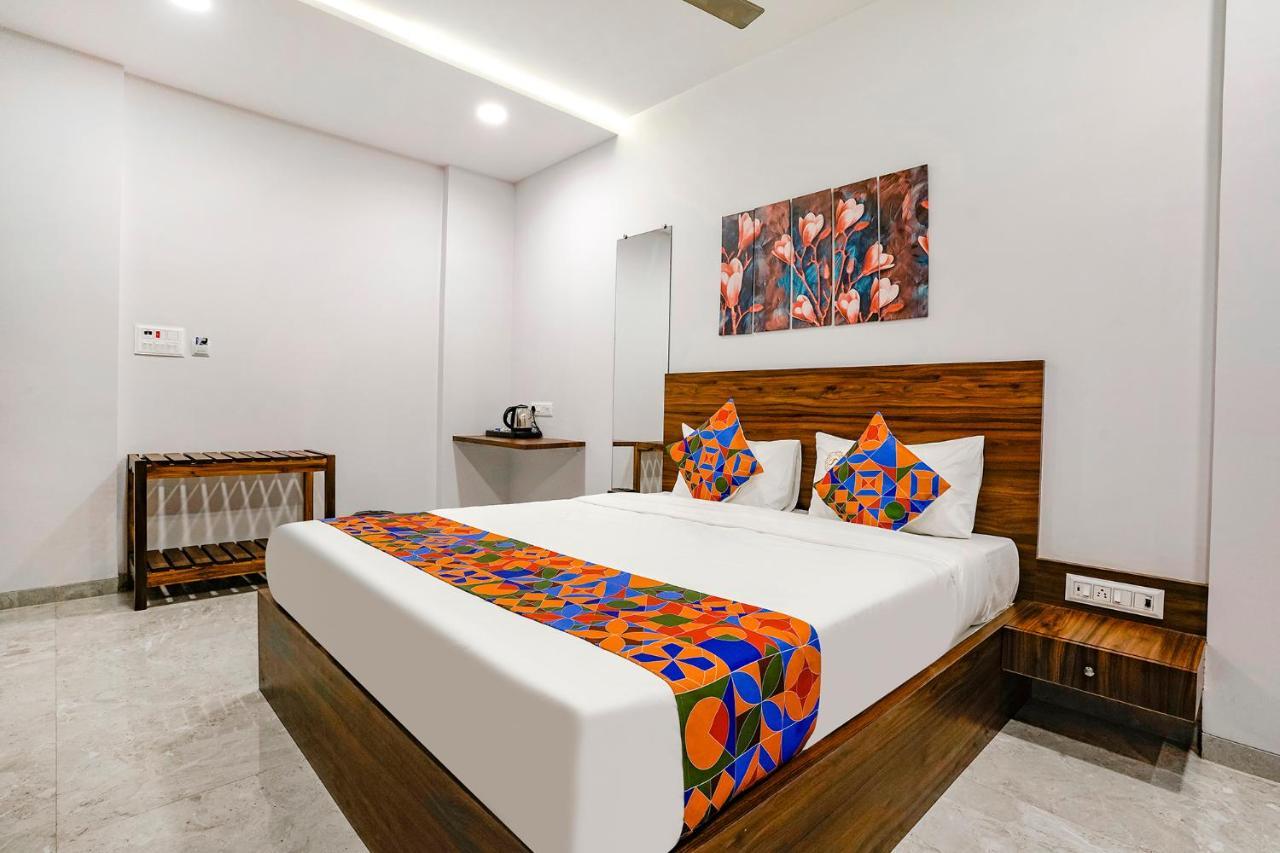 Fabhotel Swaraj Shirgaon  Екстер'єр фото