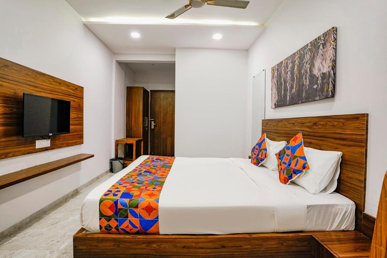 Fabhotel Swaraj Shirgaon  Екстер'єр фото