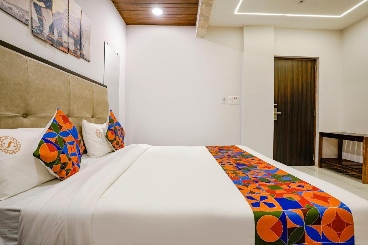 Fabhotel Swaraj Shirgaon  Екстер'єр фото