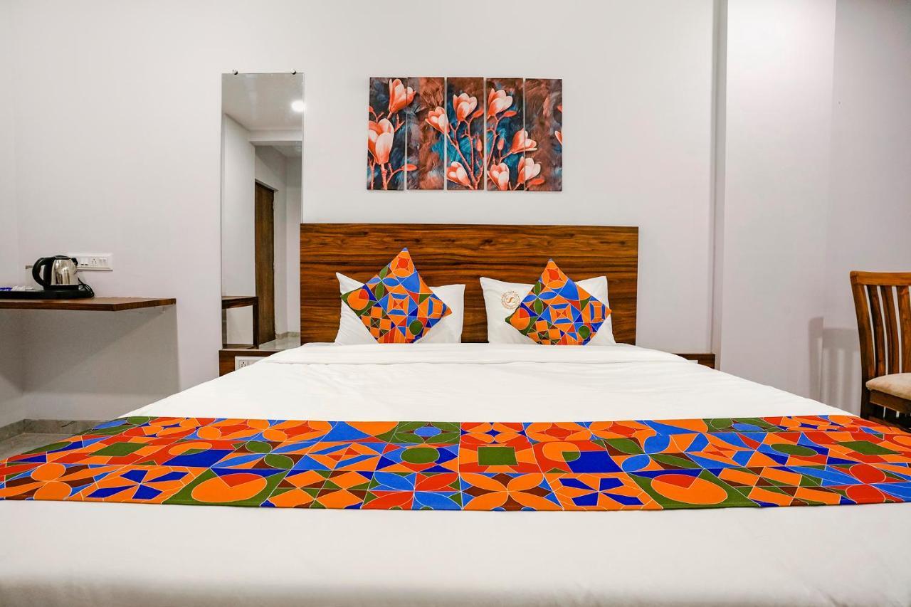 Fabhotel Swaraj Shirgaon  Екстер'єр фото